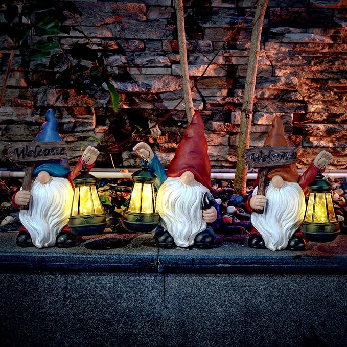 Garden Gnome Outdoor Decoration with Shovel Solar Gnomes Statue with Lantern LED Lights,Terrace Courtyard Lawn Patio Porch Decoration Christmas Housewarming Gift for Woman Mom