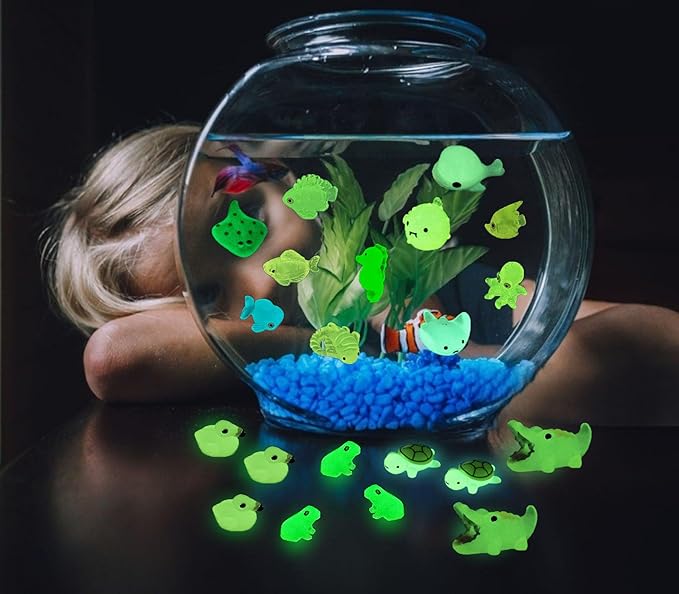 Luminous Tiny Resin Animals 300 Pcs Mini Animals Bulk Mini Resin Ducks Owls Tiny Frogs Pandas Small Rabbits Glow in The Dark for Miniature Garden Accessories Micro Landscape Aquarium Potted Decoration