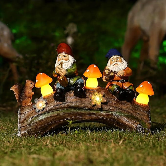 Funny Garden Gnome Statue Solar Powered Mushroom Figurine with Squirrel Gnome Durable Resin Outdoor Decoration for Patio Yard Lawn Ornament Housewarming Gift
