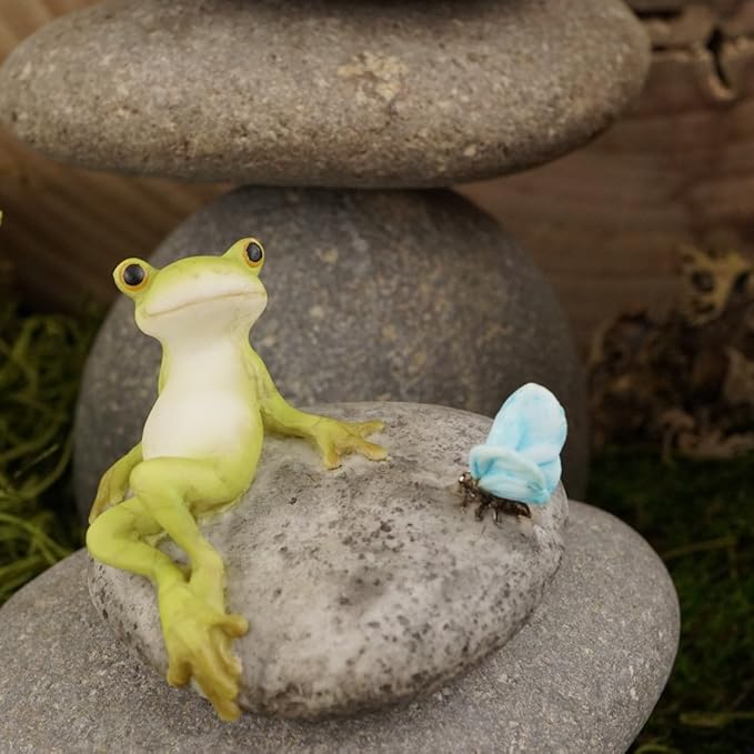 Top Collection Miniature Fairy Garden and Terrarium Statue, Frog Resting on Stone with Butterfly