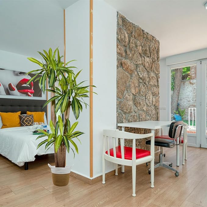 Artificial Dracaena Tree, 6ft Tall Fake Dracaena Plant with Basket, Indoor Outdoor Faux Topiary Yucca Trees for Office Home Living Room Porch Patio Décor