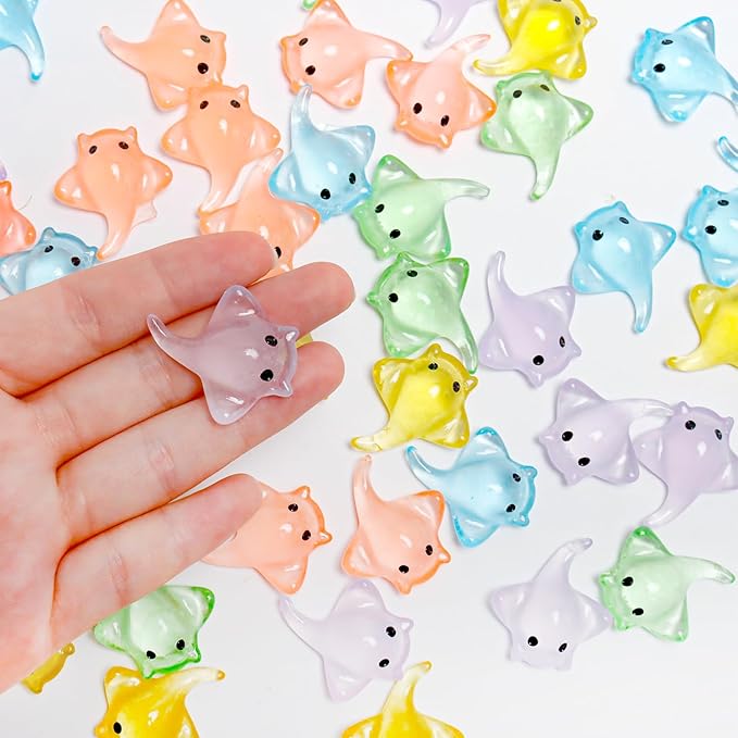 60 Pcs Miniature Sting Ray Figurines Mini Manta Ray Figure Realistic Resin Sting Ray Cake Topper Mini Sting Ray Sea Animal Figurine for Fairy Garden Micro Landscape Decor Cake Topper