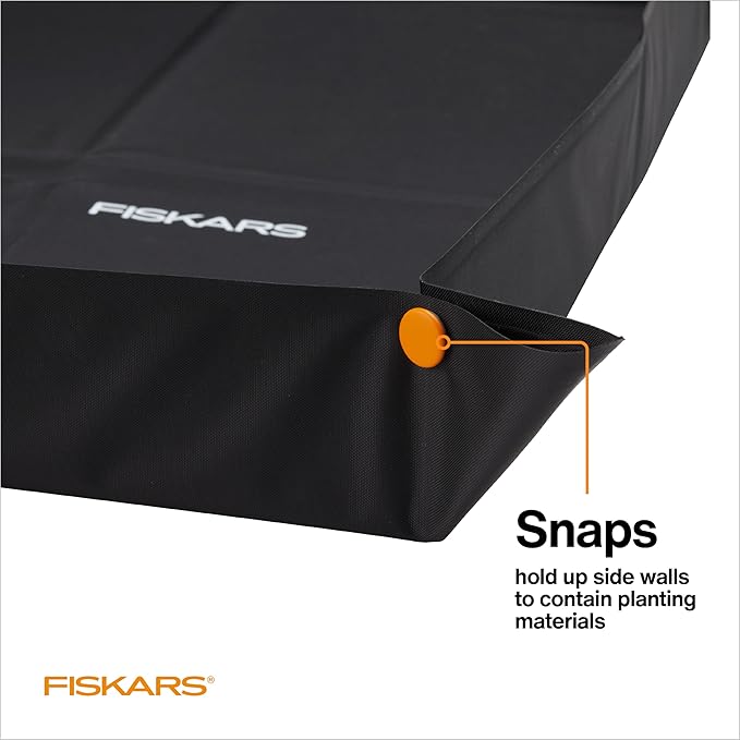 Fiskars Large Repotting Mat for Indoor Garden Transplanting and Soil Mess Control, Foldable and Water Resistant, 32.5" x 17.5"