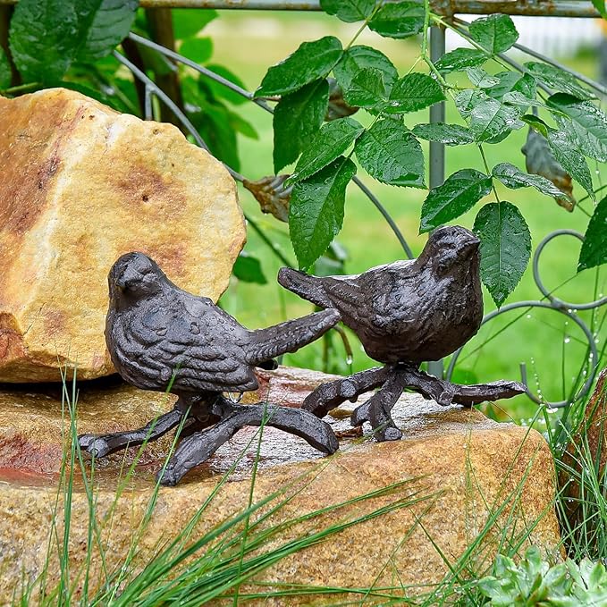 Sungmor Cast Iron Small Bird Statues, Set of 2 Realistic Rust Brown Bird with Branch Collectible Figurines, Farmhouse Home Garden Decorative Sculpture, Indoor and Outdoor Ornaments