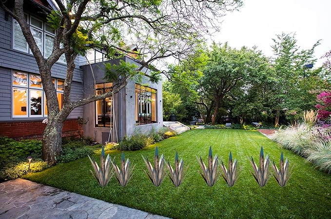 Metal Agave Plant Garden Art, 2 Pack Big Tequila Rustic Sculpture, Rustic Metal Agave Plants Garden Lawn Home Ornaments, for Yard Stakes, Garden Figurines, Outdoor Patio (2 PCS Colorful)