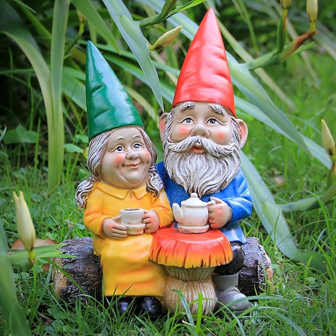 Garden Gnome Statue for Outdoor Decoration,Couple in Love Gnome Figurine for Patio Yard Lawn Outside Porch Decor,Garden Sculptures & Statues,Coffee Knome Romantic Forever Love